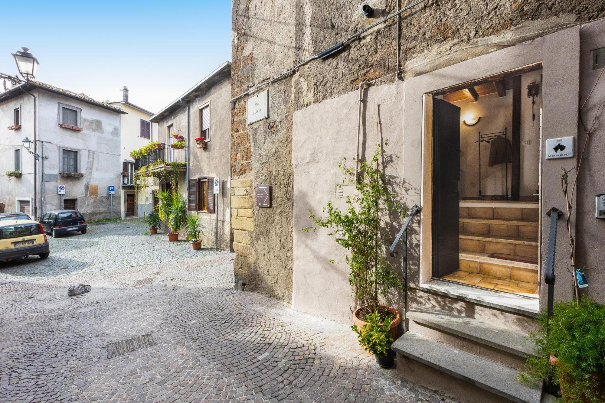 Bed and Breakfast La Casa Di Pepe Сутри Экстерьер фото